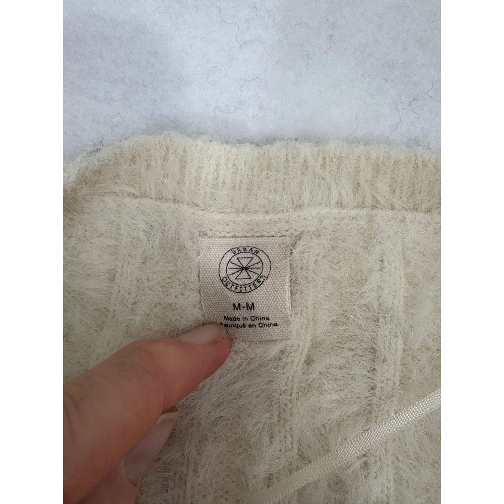 Urban Outfitters Sweater‎ Medium Fuzzy Knit V Neck Cropped Ribbed Soft Cream